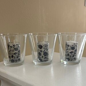 🥰 ✨5 for $20✨ Glass Candle Holders with Black and White Floral Candles